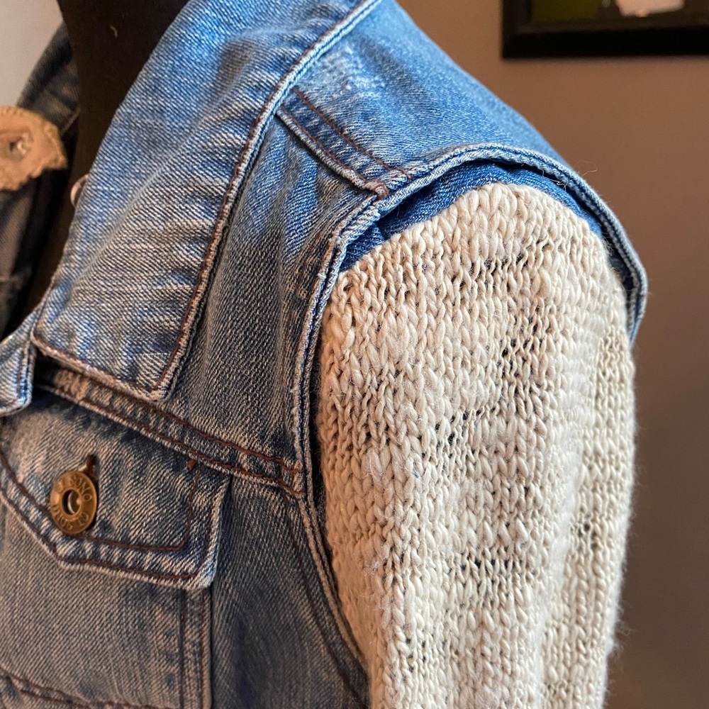 Denim jacket - Picture 6 of 9